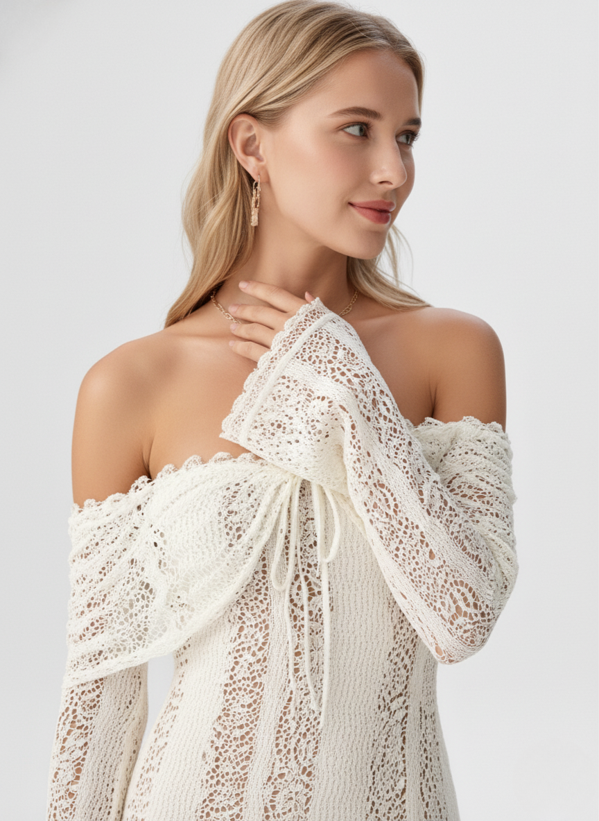 SUNINHEART LACE NOIR GOWN