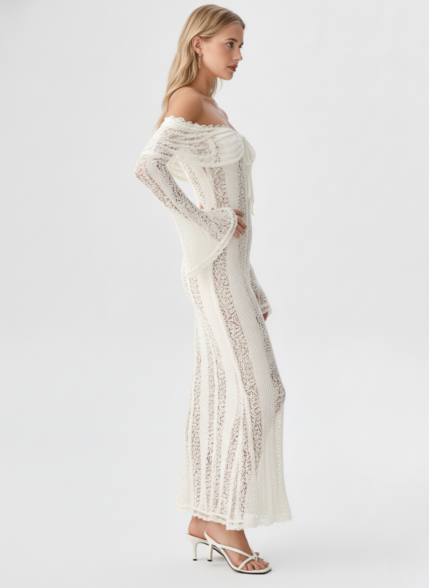 SUNINHEART LACE NOIR GOWN