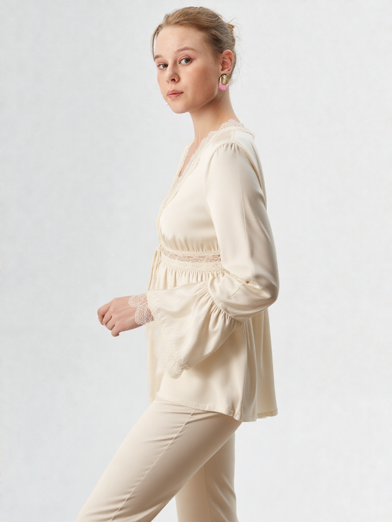 Aurelia Lace Lounge Set